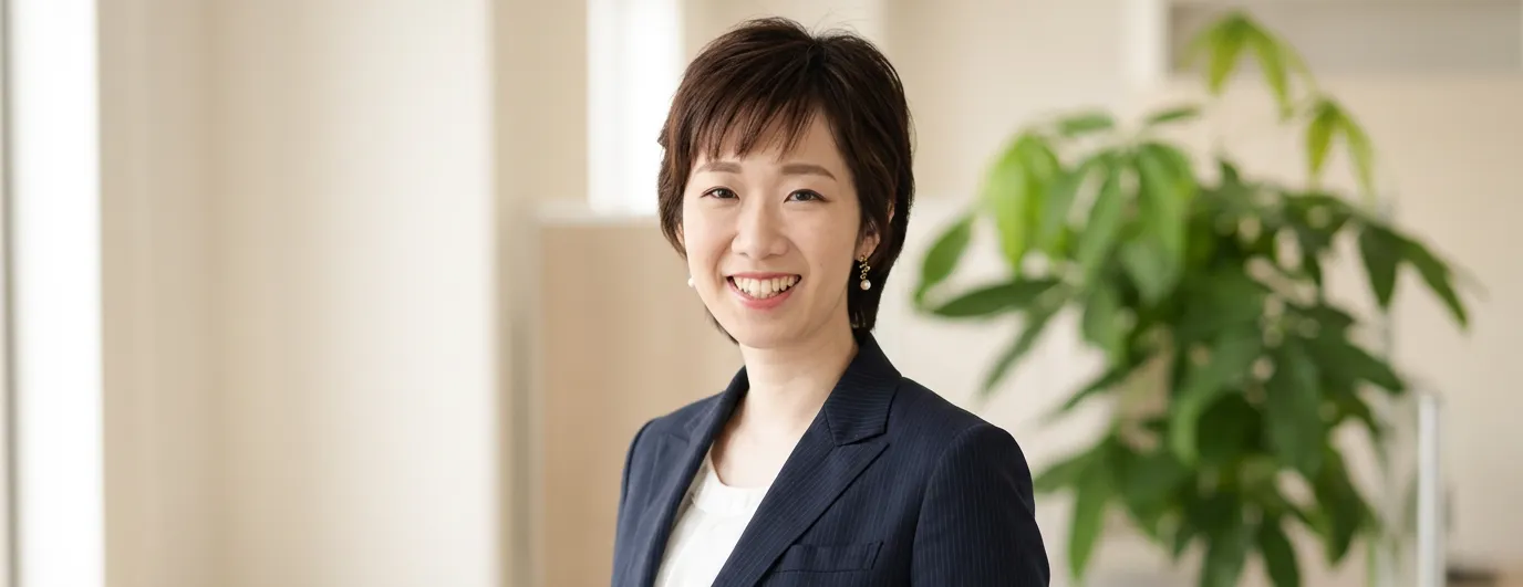 代表：青木 友里